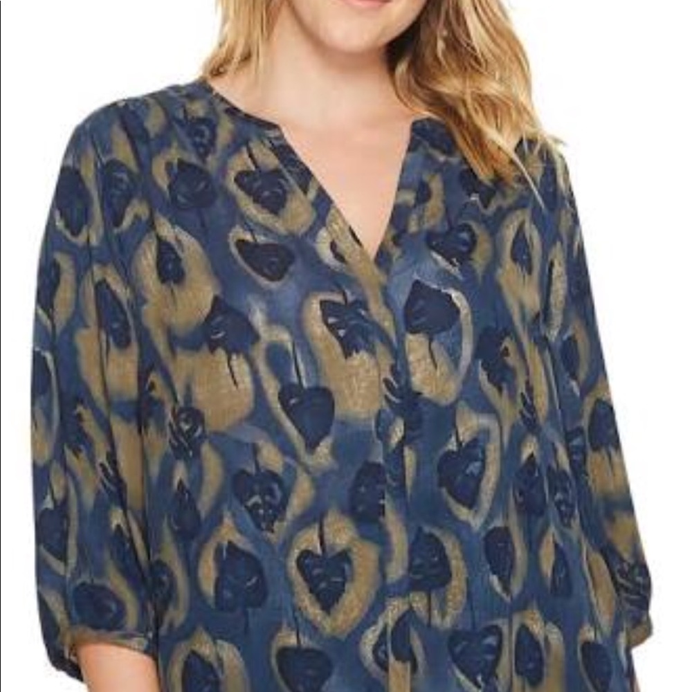 ** SOLD Women’s 2X 3/4 sleeve pin tuck blouse NWOT - Picture 2 of 9